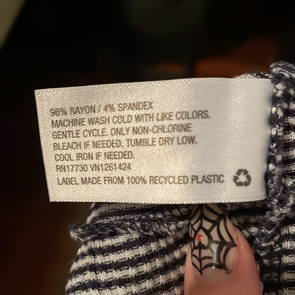 Navy and White Strip Tank - Picture 5 of 5